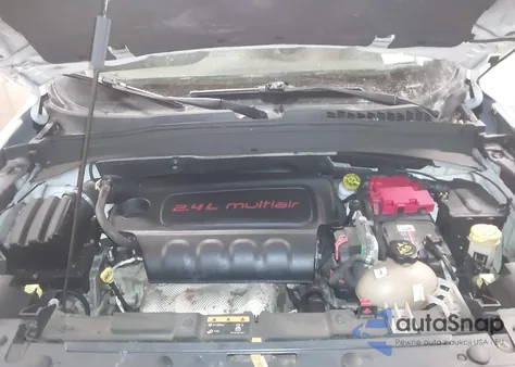 2018 Jeep Renegade Latitude 4X4 z USA, uszkodzony, nr VIN ZACCJBBB5JPJ42860